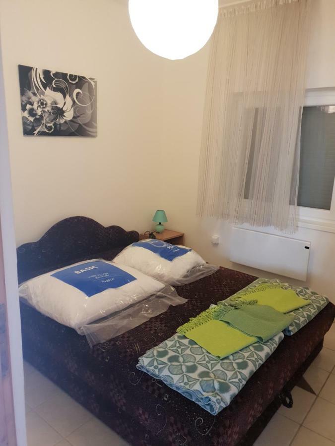 Zseki Apartman Hajduszoboszlo Exterior photo